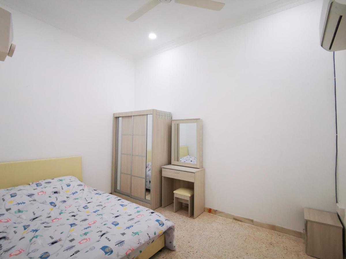 Bagan Terrace House Near To Sunway Carnival Mall, Seberang Jaya Butterworth Esterno foto